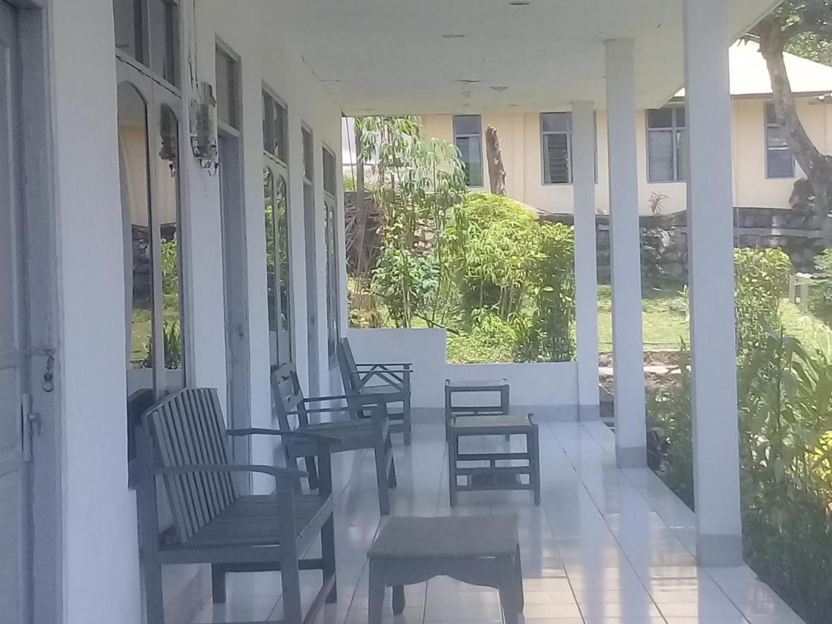 Hidayah Homestay Kelimutu Exterior foto