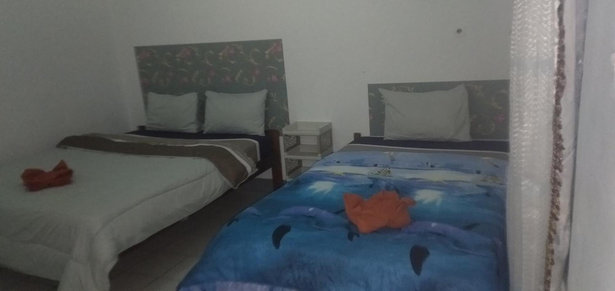 Hidayah Homestay Kelimutu Exterior foto